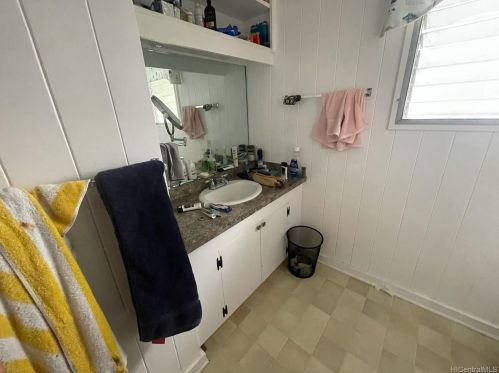 2843 Dow St, Honolulu HI 96817-1133 exterior