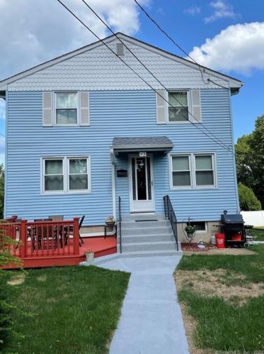 43 Grandview St, New Britain CT 06053-3048 exterior