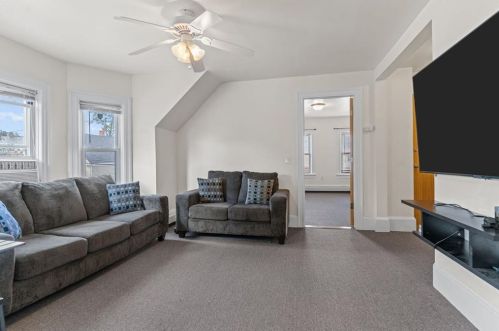 246 Smith St, Providence RI 02911-3307 exterior