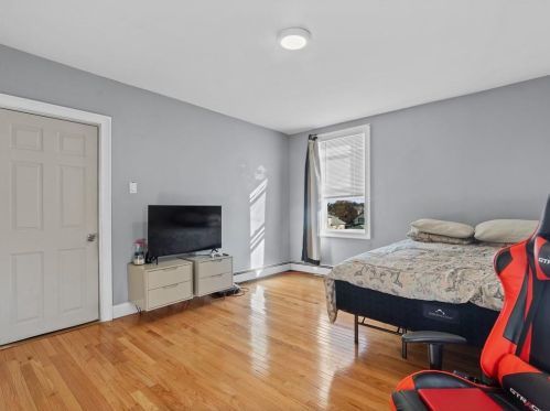 47 Luna St, Providence RI 02904-2478 exterior