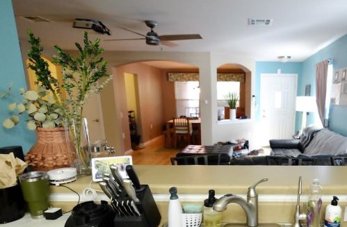 7604 Cayenne Ln, Austin TX  78741-7531 exterior