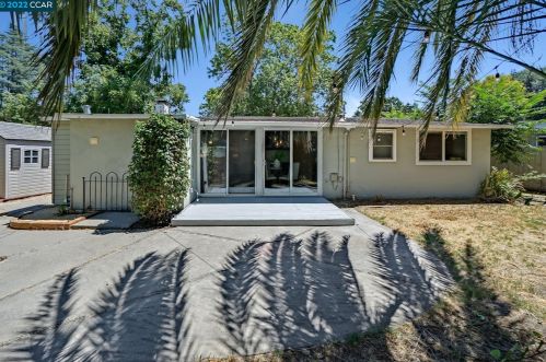 1020 Santa Monica Ct, Concord CA exterior