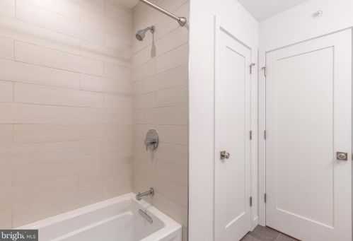 2123 Cumberland St, Philadelphia PA 19125-1718 exterior