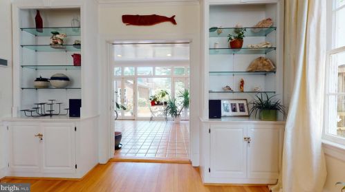 3633 Fulton St, Washington DC  20007-1452 exterior