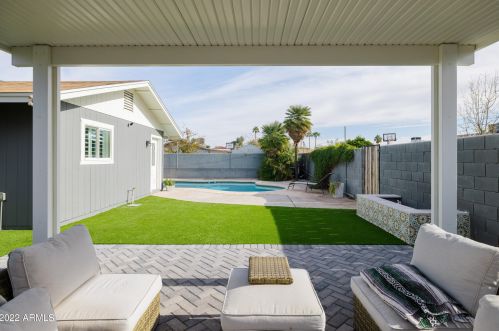 1151 Palomino Dr, Chandler AZ 85224-2117 exterior