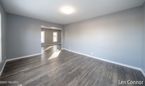 1921 Douglas Ave, Kalamazoo MI 49007-1638 exterior