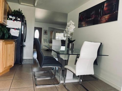 5396 25 Ave, Naples FL 34116-7606 exterior