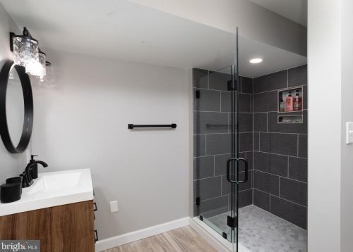 118 Lenox Ave, Trenton NJ 08620-1707 exterior