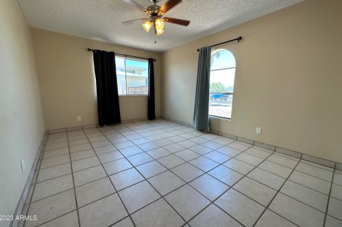 8640 16 Pl, Phoenix AZ 85040-2441 exterior