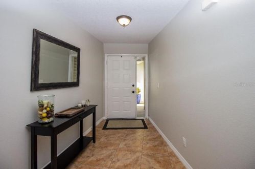 16155 Gardendale Dr, Tampa FL 33624-1132 exterior