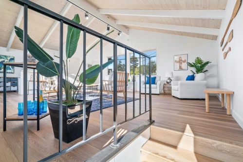 427 Riverview Ave, Capitola CA 95010-2757 exterior