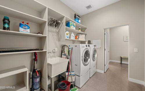 6846 13th Pl, Phoenix AZ  85014-1120 exterior