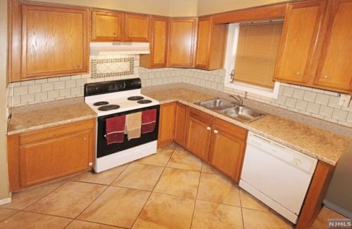 18 15th St, Paterson NJ  07506-3708 exterior