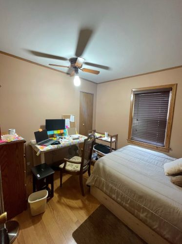 10030 Campbell Ave, Chicago IL 60655-1064 exterior