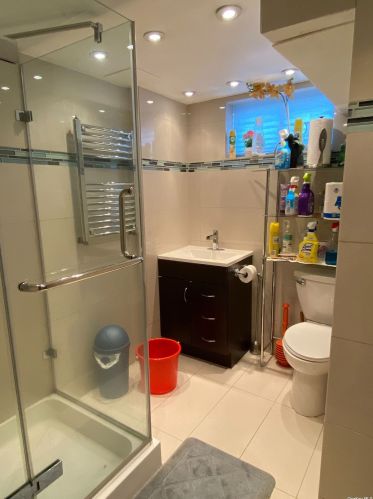 299 Corona Ave, Valley Stream NY 11580-4348 exterior