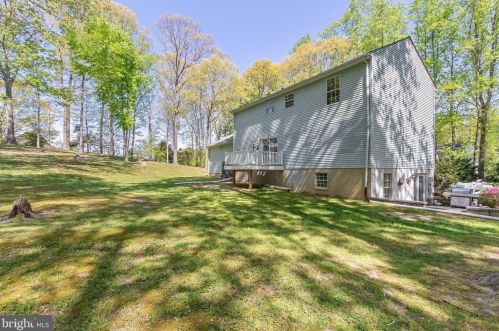 970 Bowie Shop Rd, Huntingtown MD 20639-9103 exterior