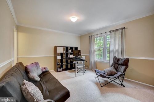 15 Pagoda Ct, Trenton NJ 08648-4830 exterior