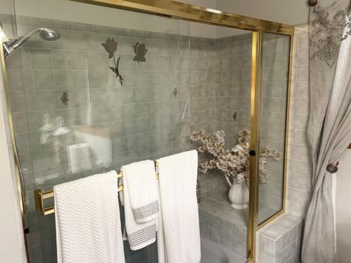 961 Whispering Pne Dr, Turlock CA 95382-0456 exterior