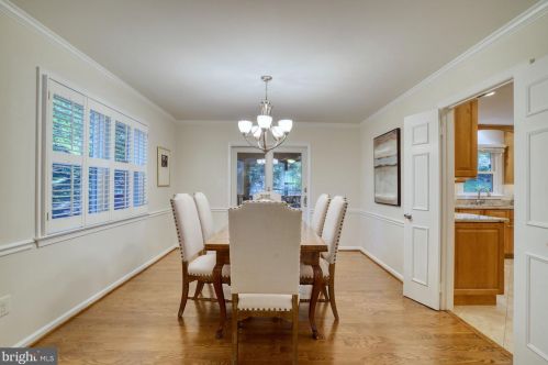 5823 Colfax Ave, Alexandria VA 22311-1013 exterior