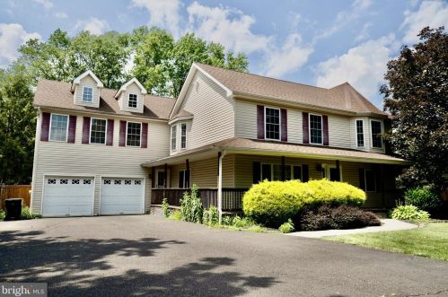 1016 Jacksonville Rd, Warminster, PA 18974-1701