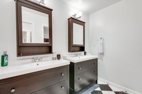 7 Kings Walk, Atlanta GA 30307-1205 exterior