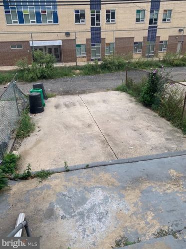 1572 Park Blvd, Camden NJ 08103-2826 exterior