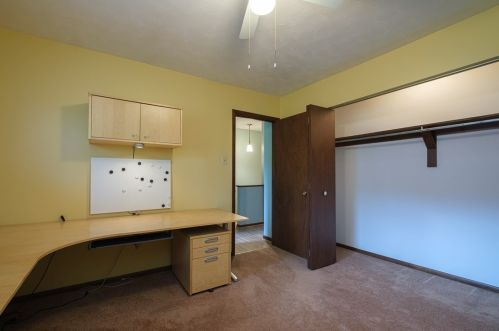 1421 Hillsboro St, Pittsburgh PA 15204-2330 exterior