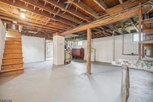 351 Belvidere Ave, Washington NJ  07882-1001 exterior