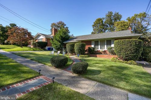 1707 Lansdowne Way, Silver Spring MD 20910-1440 exterior