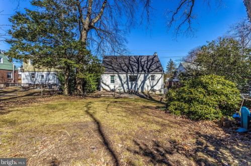 604 Forest Glen Rd, Silver Spring MD 20910-1122 exterior