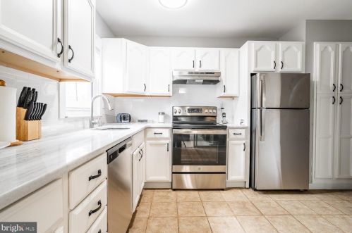 11 Warwick Way, Southampton NJ  08088-1143 exterior