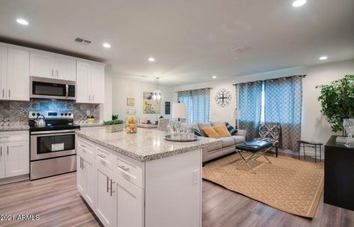 567 42nd Ln, Phoenix AZ  85009-4340 exterior