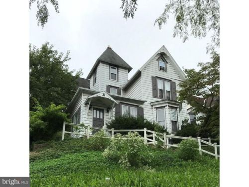 1101 Mahantongo St, Primrose, PA 17901-3027