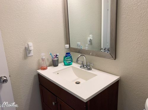 2646 69 Dr, Phoenix AZ 85033-5122 exterior