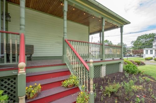 67 Leigh St, Clinton NJ 08809-1348 exterior