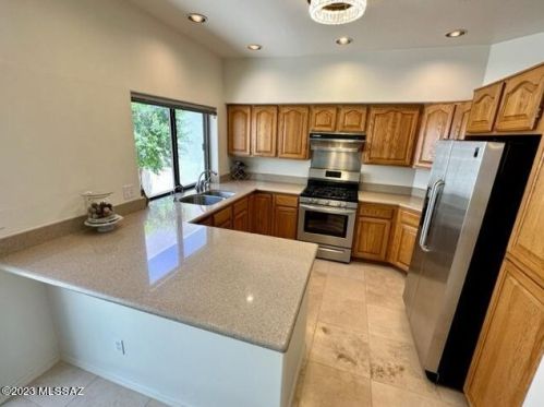 4061 Quiet Moon Dr, Tucson AZ  85718-3427 exterior