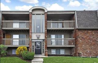 2729 Embassy Row, Indianapolis IN  46224-2902 exterior