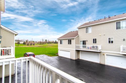 1754 Fieldstone Dr, Joliet IL 60404-7402 exterior