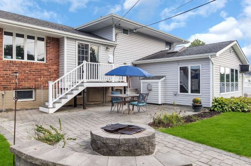 6 Gaymor Ln, Commack NY 11725-1305 exterior