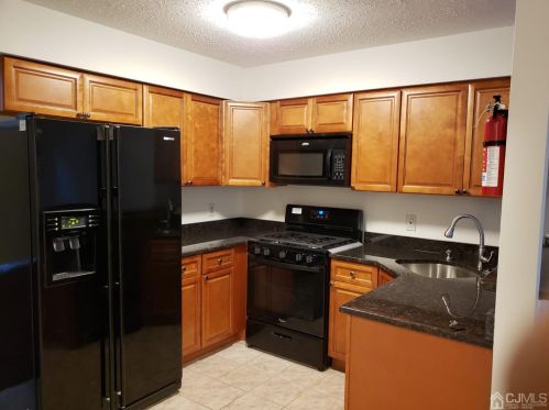 210 Nebula Rd, Piscataway NJ  08854-5449 exterior