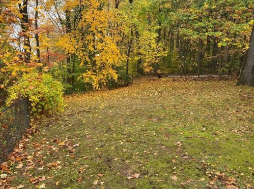 14 High Path Rd, Windsor CT  06095-4101 exterior