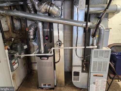 7801 Horrocks St, Philadelphia PA 19124-1812 exterior