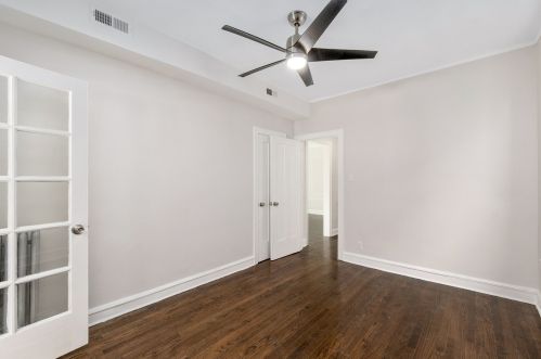 7259 Michigan Ave, Chicago IL 60637-4502 exterior