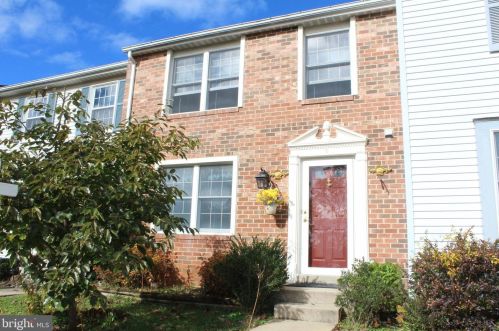 8 Farmcrest Ct, Silver Spring, MD 20905-6042