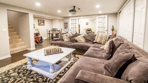 895 Parkside Ave, Elmhurst IL 60126-5027 exterior