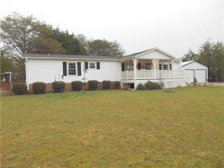 1021 Roy Tuttle Rd, Pinnacle, NC 27043-8215