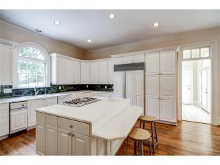 25 Asheworth Ct, Atlanta GA  30327-1532 exterior