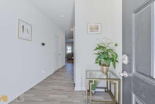 4933 Lower Elm St, Atlanta GA 30349-1677 exterior