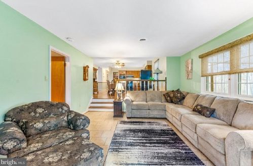 5651 Warner Ct, Huntingtown MD exterior