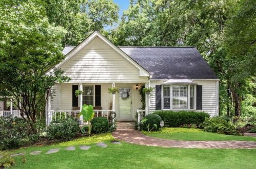 3406 Keswick Dr, Atlanta, GA 30341-2617